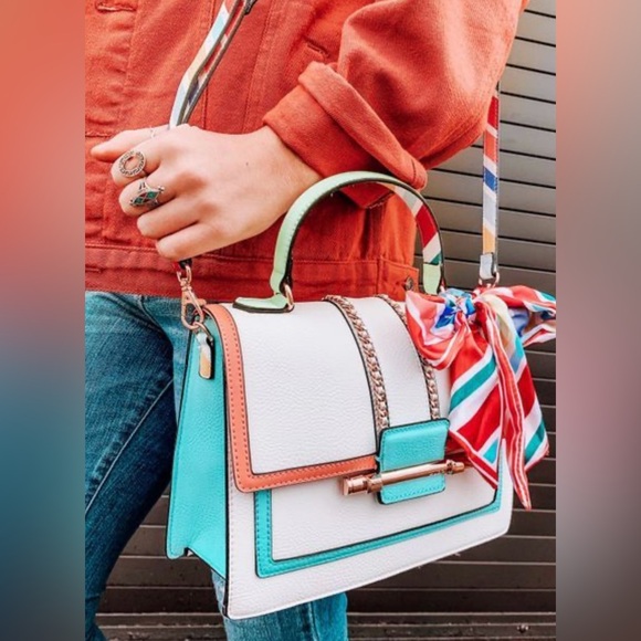 Like New Aldo Afoirien White and Multi Color Satchel Shoulder Handbag - Picture 11 of 11